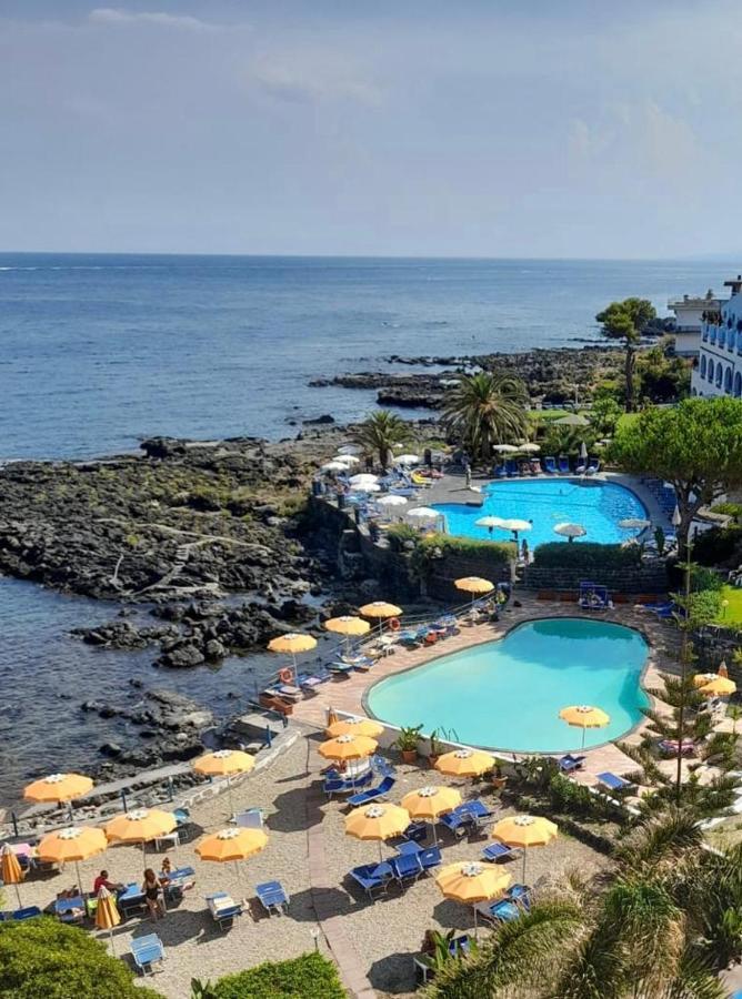 Hotel Nike Giardini Naxos Esterno foto