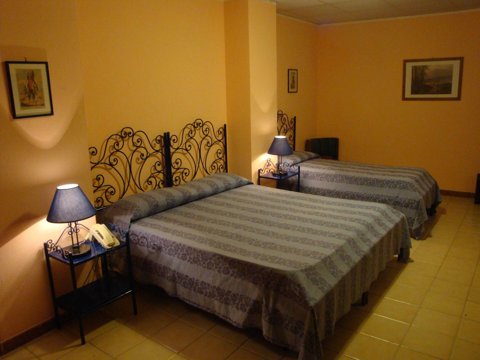 Hotel Nike Giardini Naxos Esterno foto